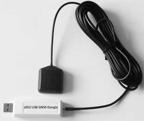 z052 USB GNSS dongle with USB extension cable